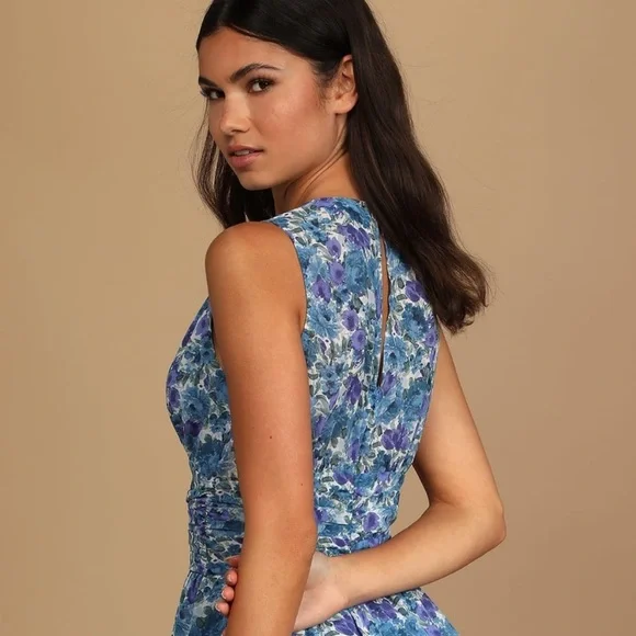 LULUS Sweet Type of Love Blue Floral Print Ruffle Tiered Mini Dress V-Neck Small - Picture 2 of 10